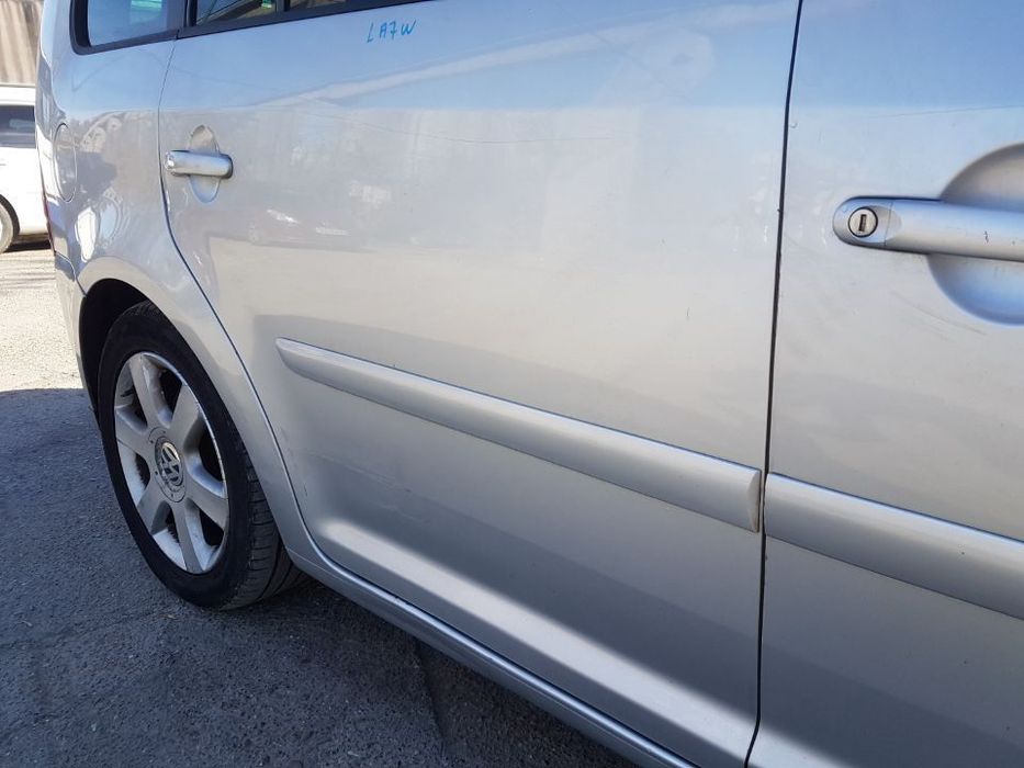 Usa / Portiera Dreapta Spate VW Touran 2003 - 2007 Cod Culoare: LA7W