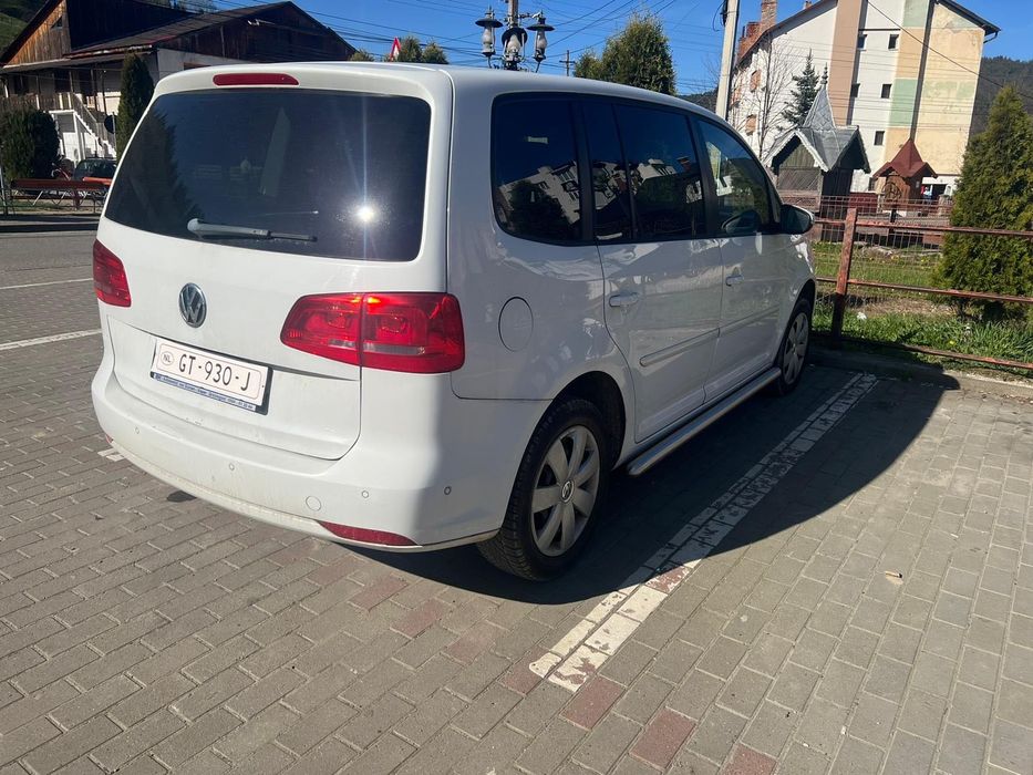 VOLKSWAGEN Touran 2015 — imagine 2