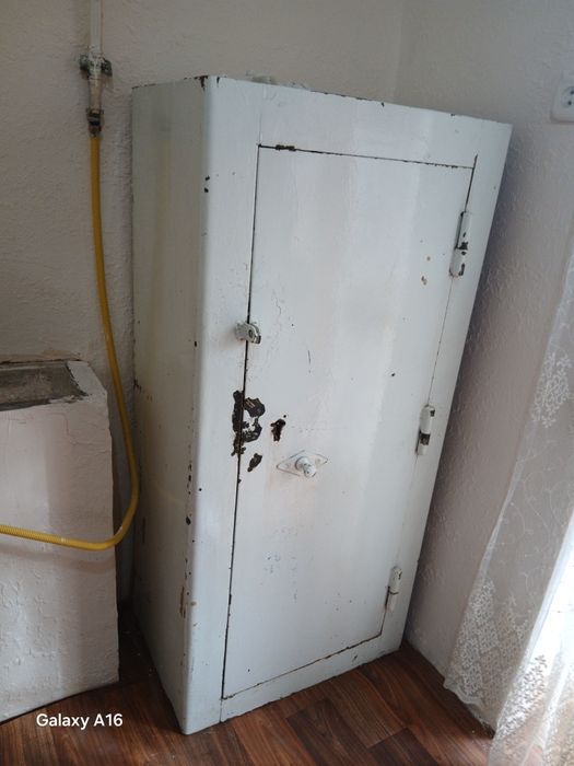 Сейф железный тяжёлый советские