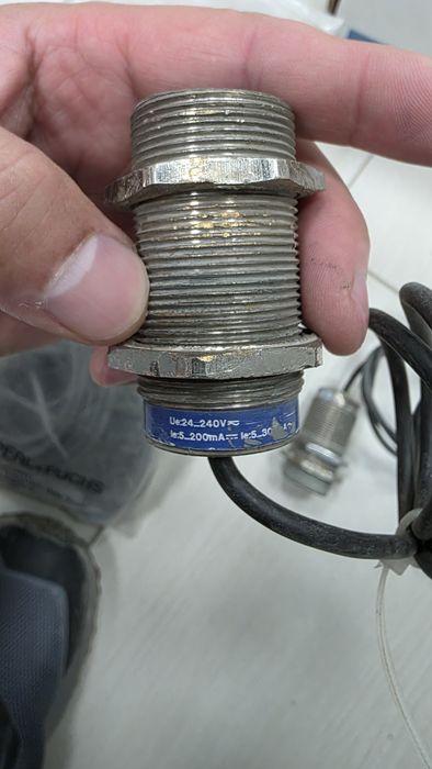 Датчик положения индуктивный proxy switch КИПиА