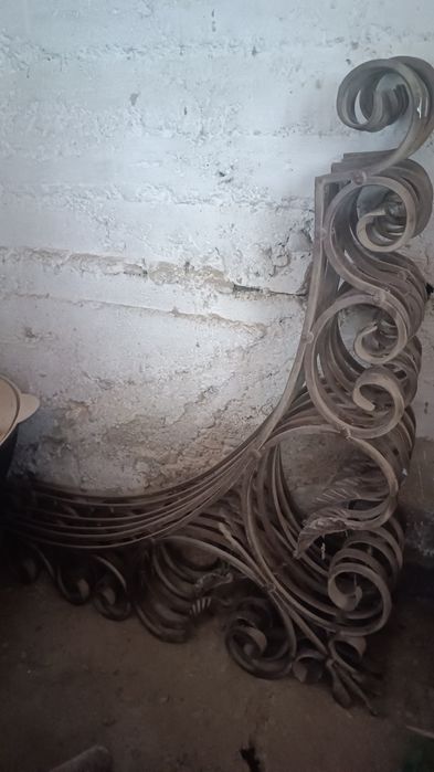 Продаю угловой узор из металла