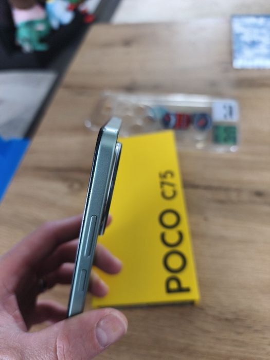 Продавам телефон Poco C75
