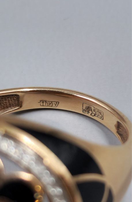 Золотой комплект с брилтянтами