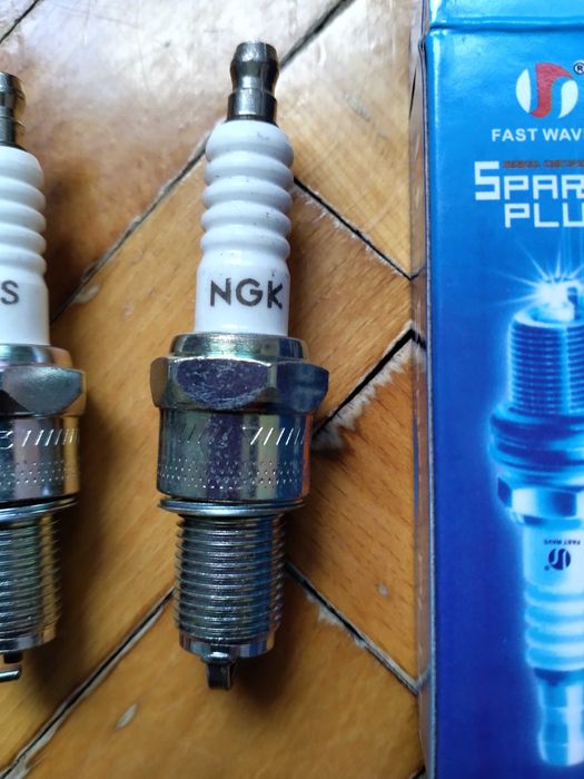 Запалителни свещи NGK