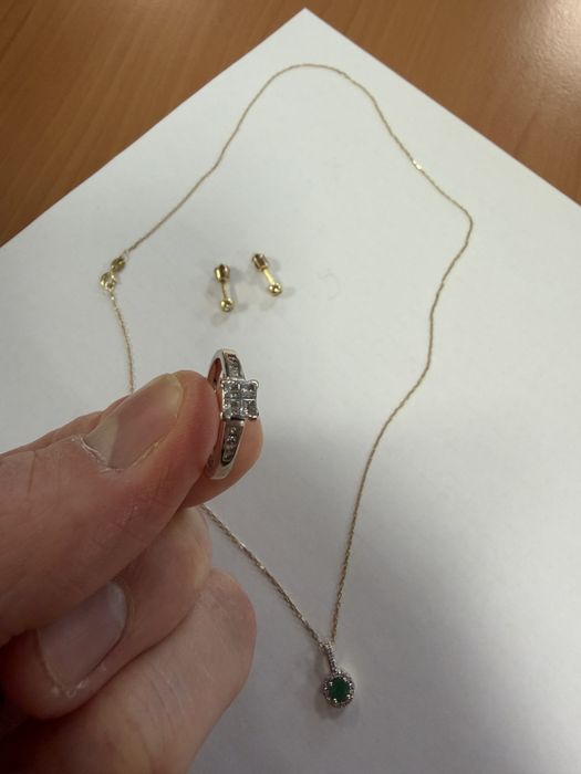 Colier cu diamante si smarald / inel cu diamante / cercei cu diamante