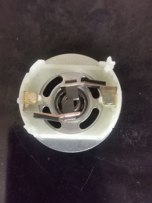 Четкодържател...