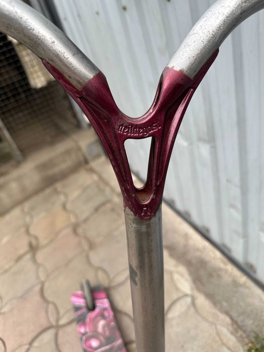 Продам трюковой самокат (читай обьявление!!)