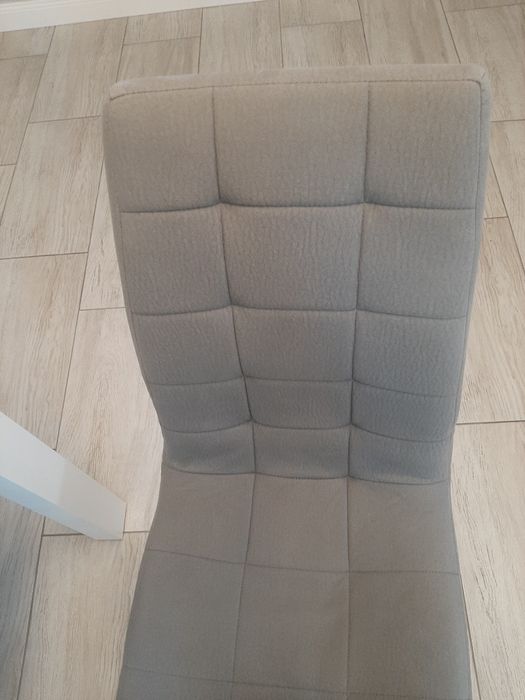 Masa extensibila cu 4 scaune