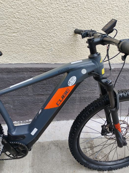 Bicicleta electrica cube 2024