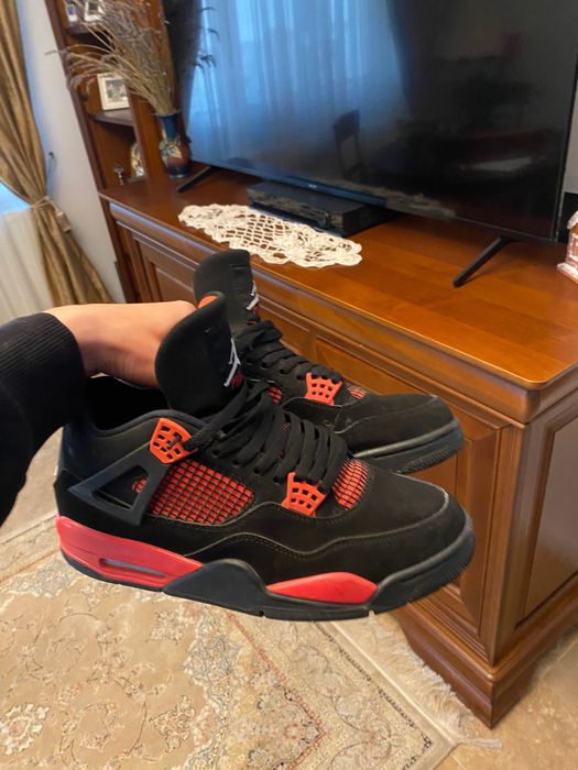 Vand adidasi jordan Red Thunder originali!!