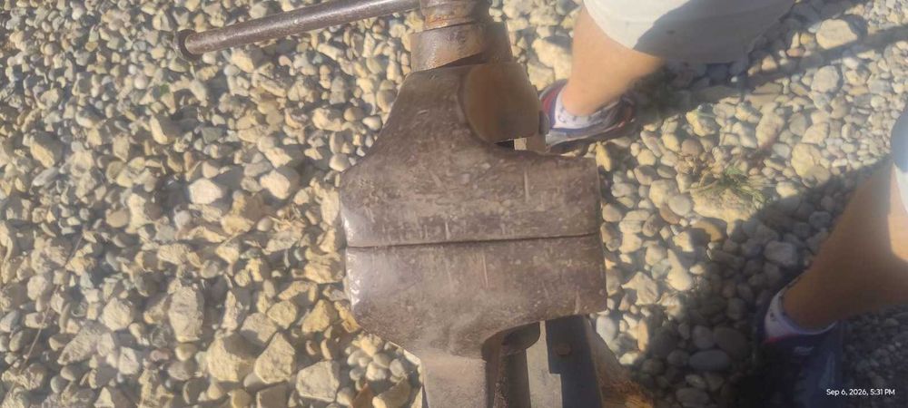 Set Complet Fierărie: Nicovală Oțel PFP Peddinghaus 76kg, Menghină Germană 20kg + Forjă și Scule