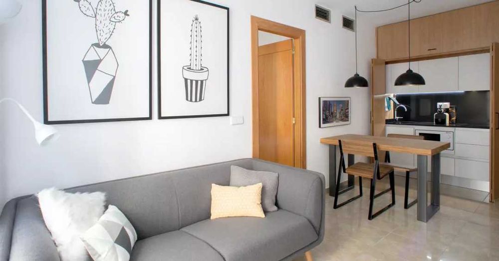 Inchiriez apartament 2 camere COSMOPOLIS