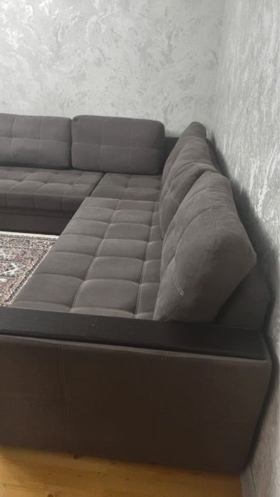продам диван для гостинной