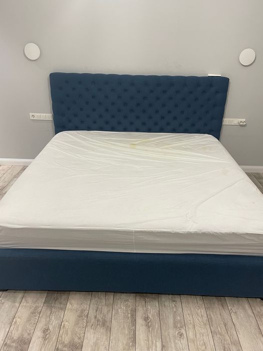 Продаю кровать Ormatek 2×2 м — матрас в подарок!