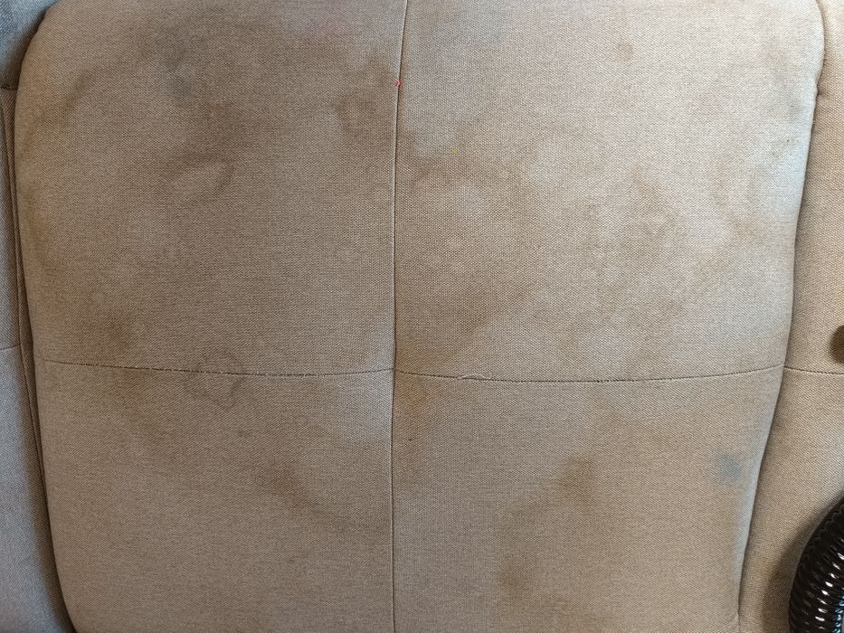 Curățare Canapele & Saltele & scaune tapițate la domiciliul clientului