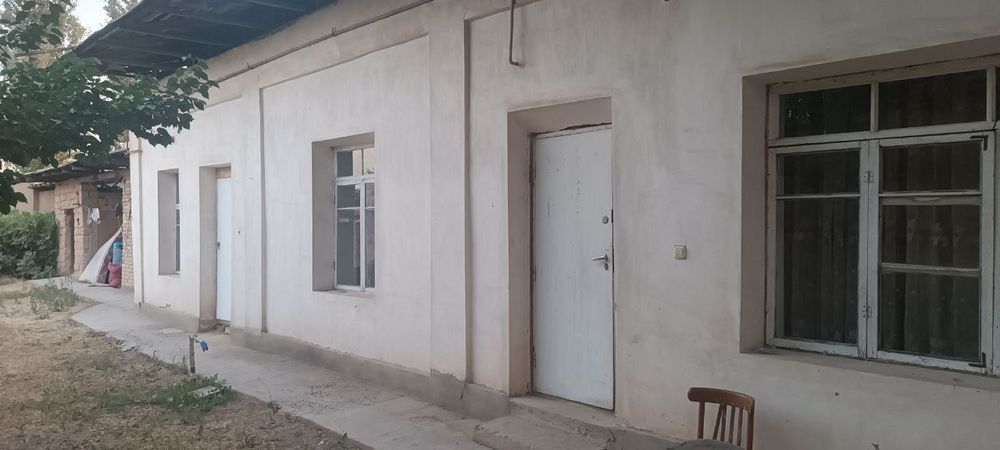 Продается участок с домом  Учкахрамон, 4 км внутрь от поста