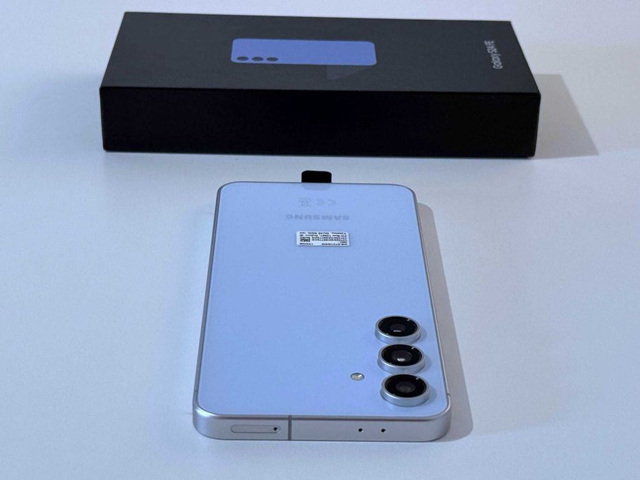 Бартер! НОВ! Samsung Galaxy S24 FE Blue (Син) 0 Цикъла.