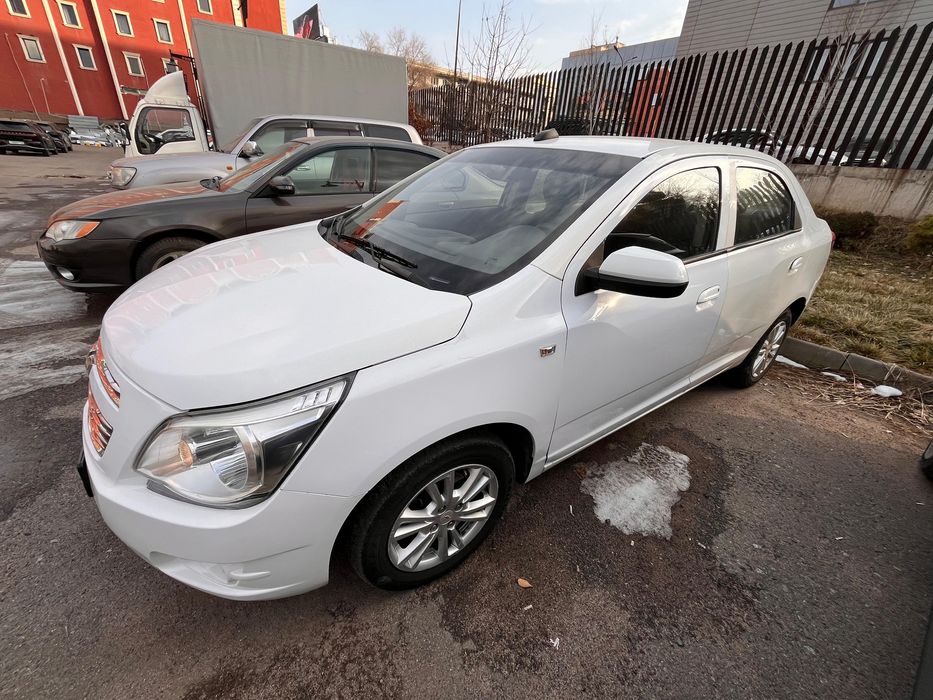 продам chevrolet cobalt 2021