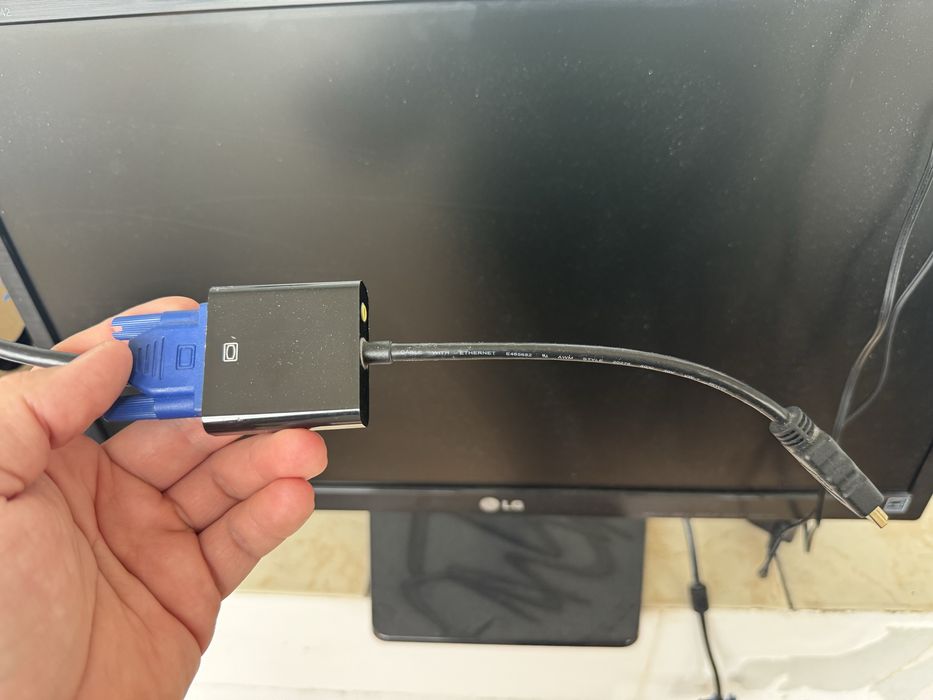 Стар монитор LG 22”
