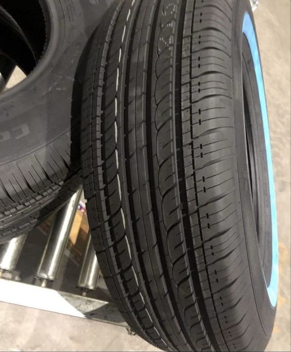 Ретро шины с белой полосой