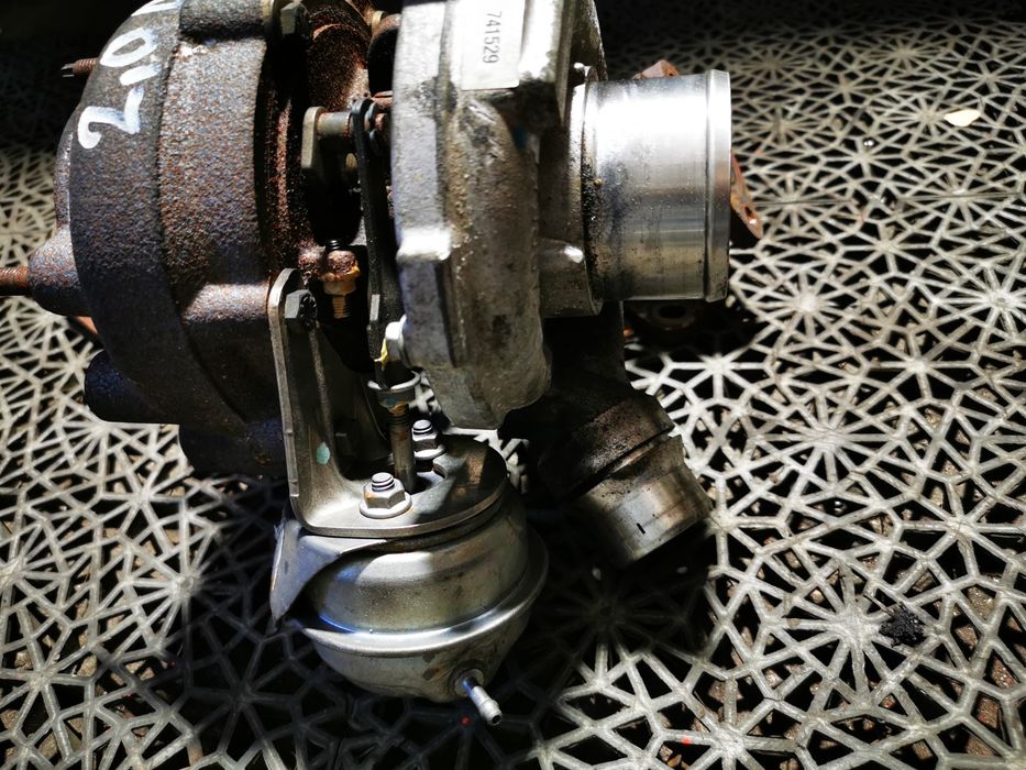 Turbina renault Laguna Megane Scenic Koleos motor 2,0 dci