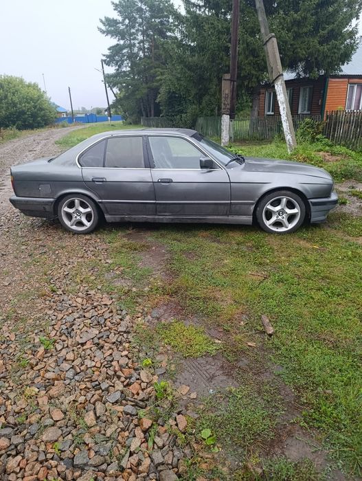Продам БМВ е34 .