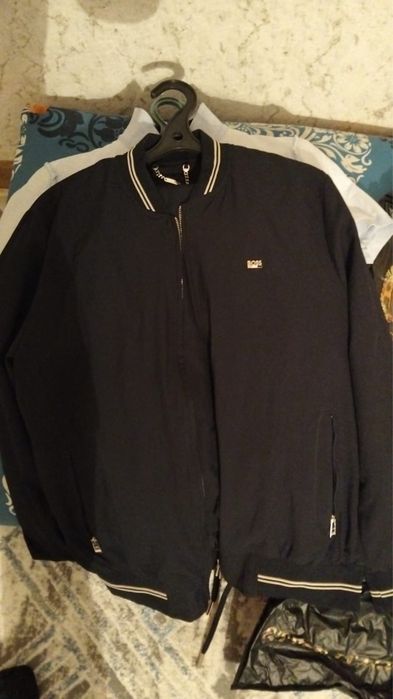 Ветровка boss.