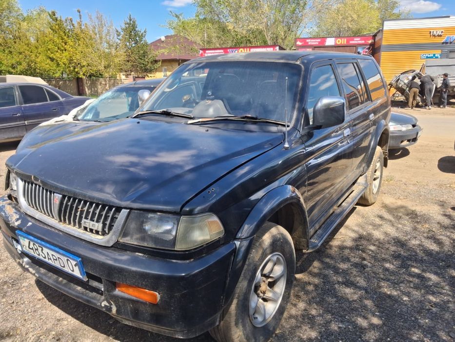Mitsubishi Challenger
