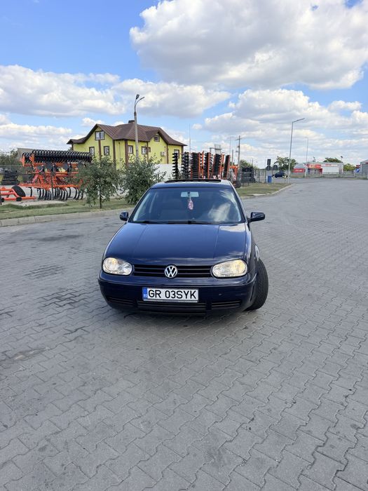 Pretul ezge de 1600€