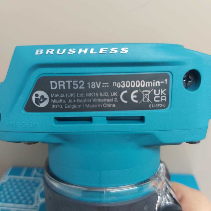 ПРОМОЦИЯ.Акумулаторна фреза MAKITA DRT52Z
