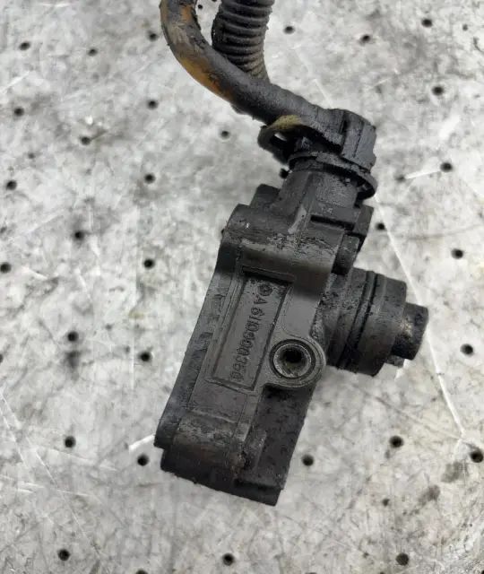 Pompa joasa presiune / alimentare A6110900360 Mercedes-Benz Vito 2001