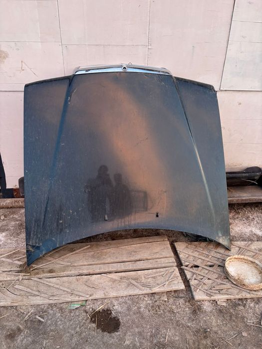 Капот мерс124 жумысы бар