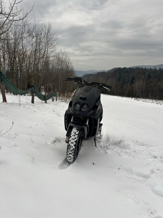 Scuter cu motor gy 6 125 cc