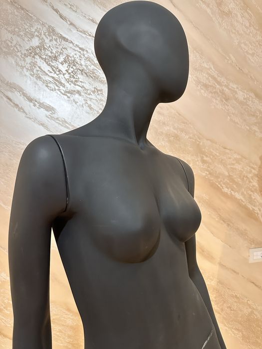 Manechin negru complet