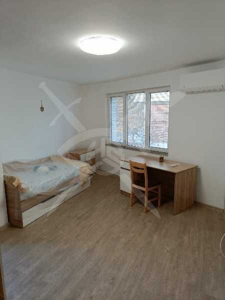 Дава се под наем Четиристаен апартамент в Пловдив, Младежки Хълм - 130 кв.м за 590 € - Снимка #7