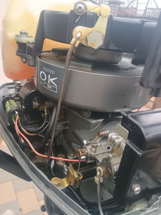 Barca gonflabila cu motor