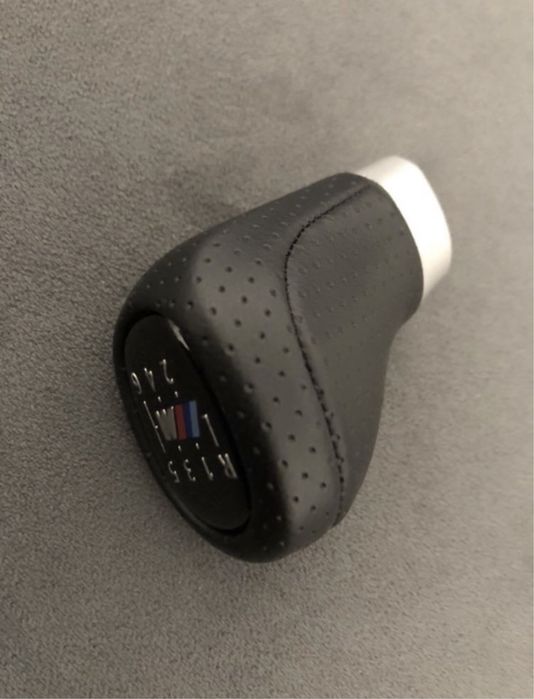 Nuca maneta schimbator scurta perforata Bmw M seria 1 3 5 X1 X3 E60