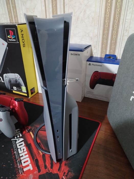 Playstation 5 slim Limited Edition 30th Anniversary Edition