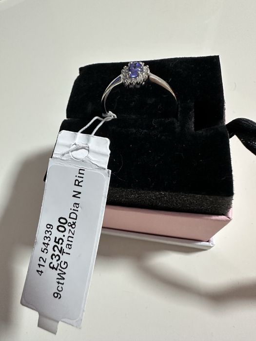 Inel EW Adams cu piatră prețioasă