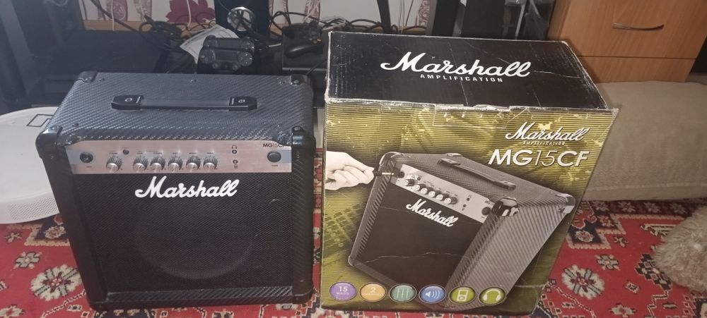 Продам комбо усилитель звука marhsall mg15cf