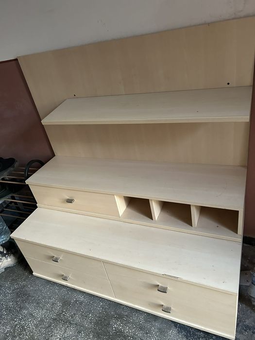 Mobilă de sufragerie