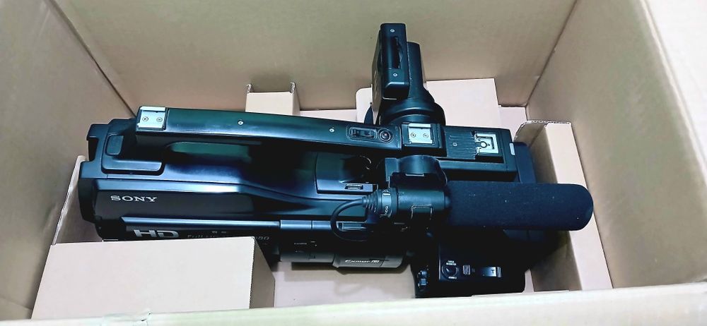 Video camera sony HXR 2500