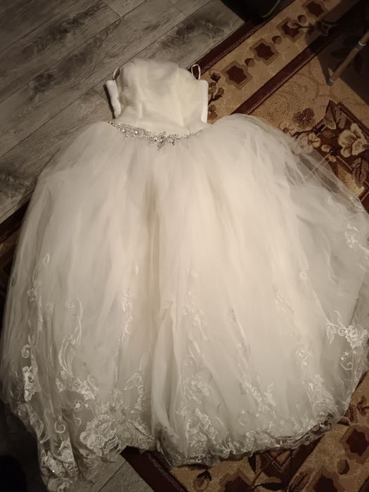 Продам свадебное платье