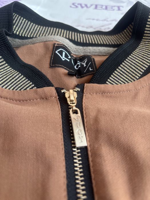 Чисто нови къси рокли слагани по повод за час,два