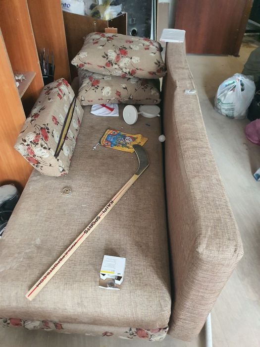 Продам стол компьютерный