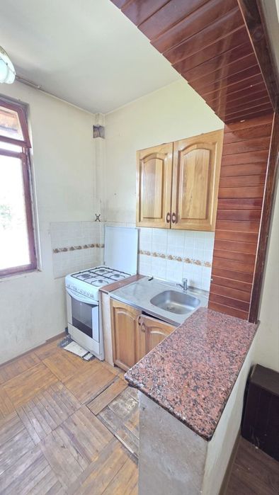 Чиланзар-19 кв 2/4/5.58м2 Срочно Продам квартиру срочно