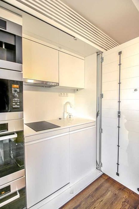 Дава се под наем Двустаен апартамент в София, Център - 75 кв.м за 750 € - Снимка #2