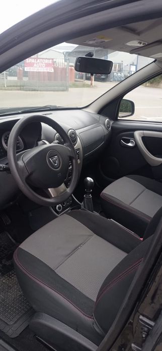 Dacia duster an 2013 motor 16 benzina 4x4