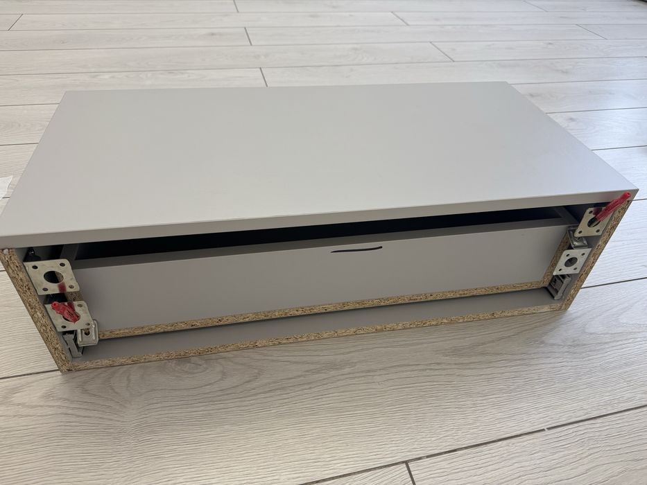 Зеркало с подвесной тумбой