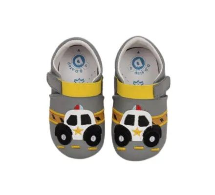 НОВИ! Бебешки обувки/ пантофки момче